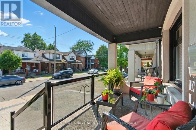 Building Photo - 107 Beechwood Ave