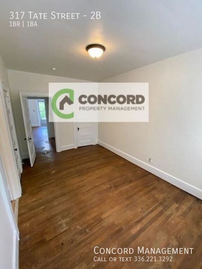 Building Photo - 317 Tate St