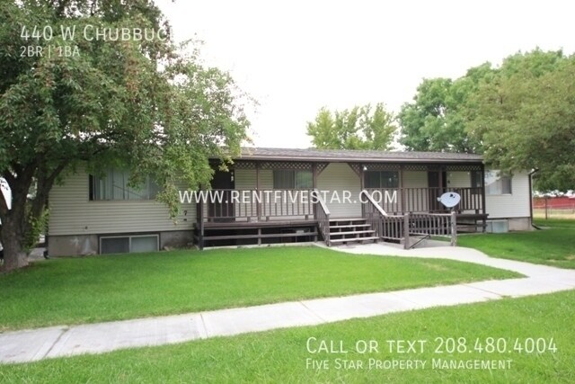 Building Photo - $100 Gift Card! Charming Apartment in Chub...