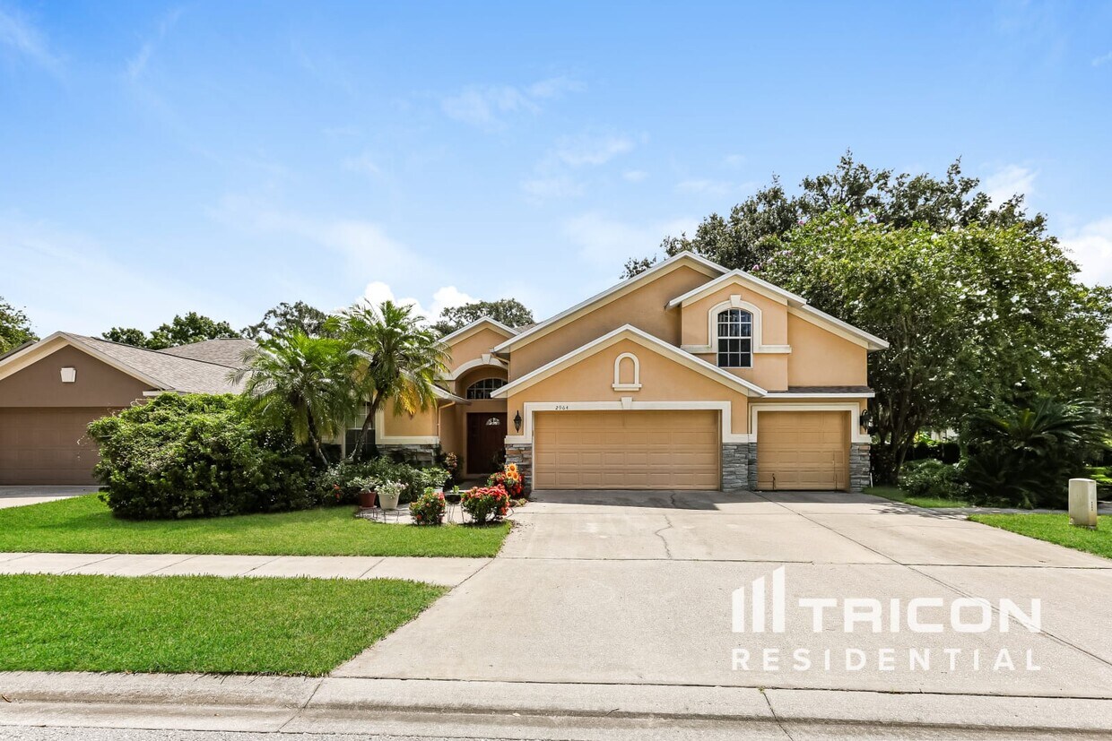 Primary Photo - 2964 Hickory Grove Dr