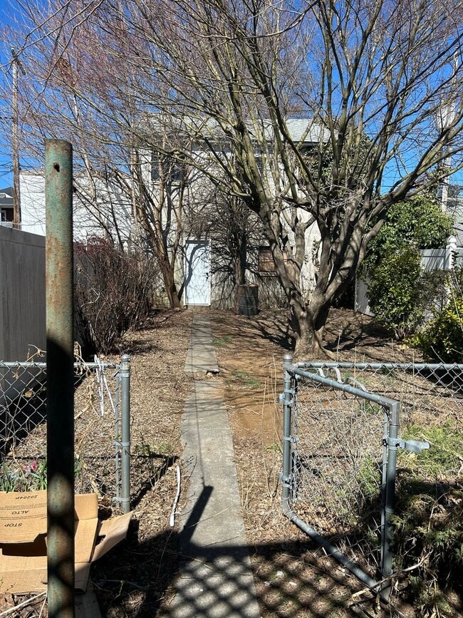 Foto del edificio - 709 Pennsylvania Ave