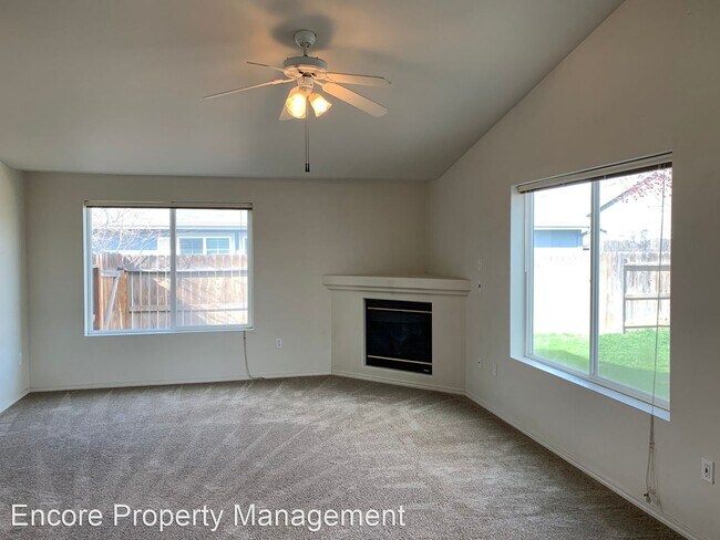 Foto del edificio - 1512-1514 NE 5th St