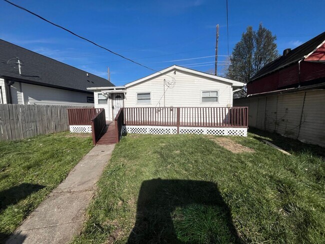 Foto del edificio - 1550 N Rural St
