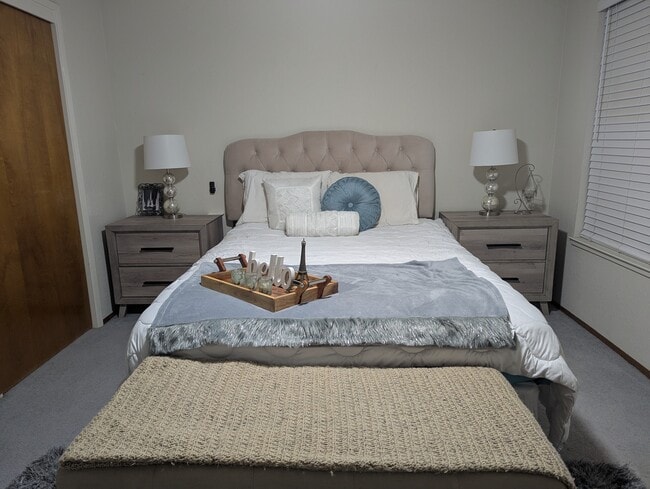 Foto del edificio - 2337 St Lawrence Ln