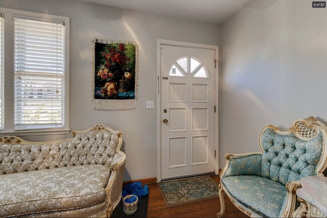 Foto del edificio - Charming 2 Bedroom Rental Home in Nashville with 1500 Sq Ft - Must See!