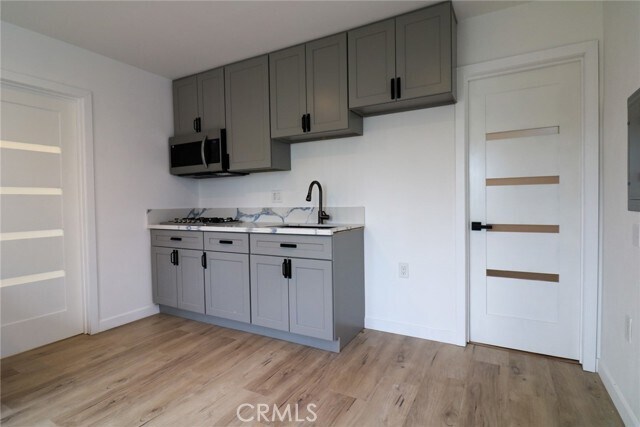 Building Photo - 7844 Lasaine Ave