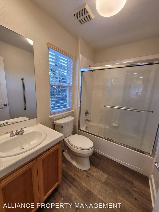 Foto del edificio - 1 br, 1 bath House - 634 McGinnis Circle #A