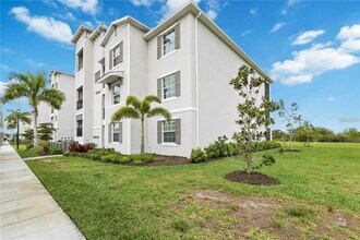 Building Photo - 12240 Wellen Golf St