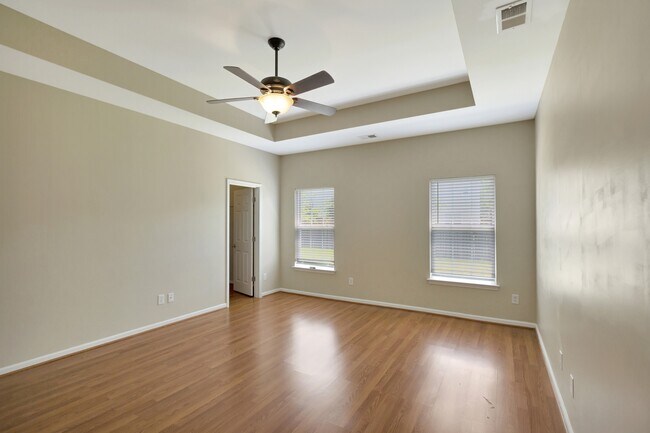 Foto del edificio - 416 Green Park Ln
