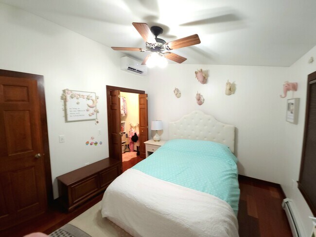 Foto del edificio - 276 S Whitefield Rd