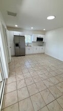 Building Photo - 2712 SW 118th Ct