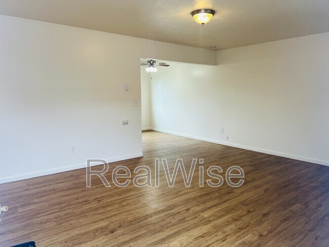 Foto del edificio - 2629 SE 145th Ave