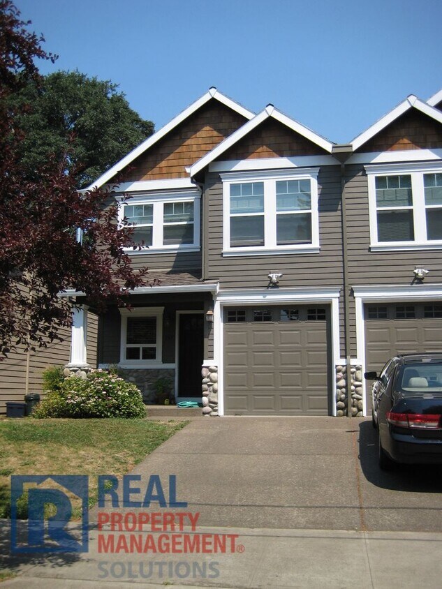 Foto principal - 933 SE Clatsop St