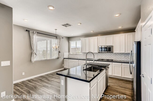 Foto del edificio - 4 br, 3 bath House - 12405 Harbor Isle Ave