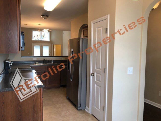 Foto del edificio - Great Location! 3 Bedroom 2.5 Bathroom 1 C...