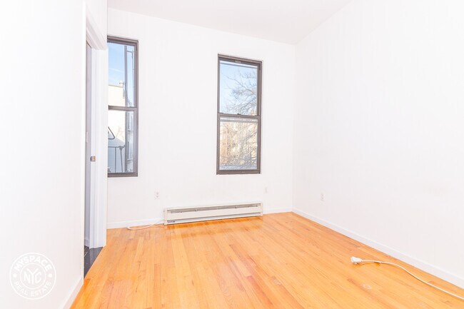 Building Photo - 199 Knickerbocker Ave