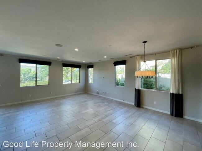 Foto del edificio - 4 br, 2.5 bath House - 31564 Calle De Las ...