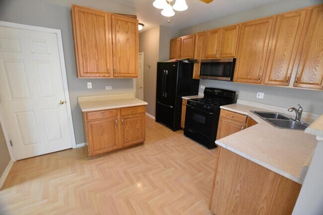 Foto del edificio - 340 Abington Woods