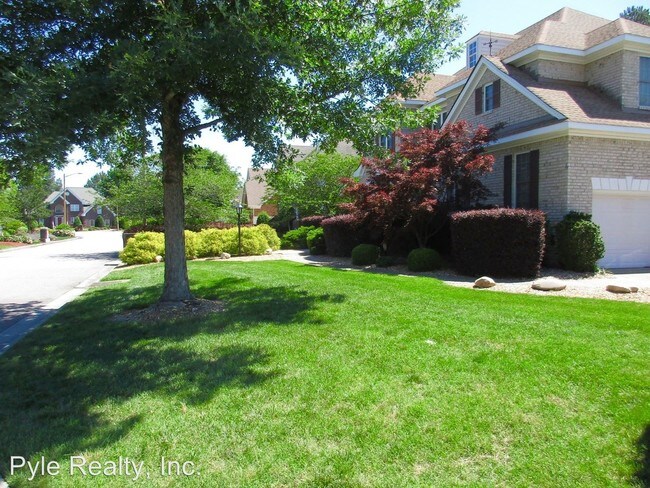 Building Photo - 5 br, 4 bath House - 617 Stoneleigh Court