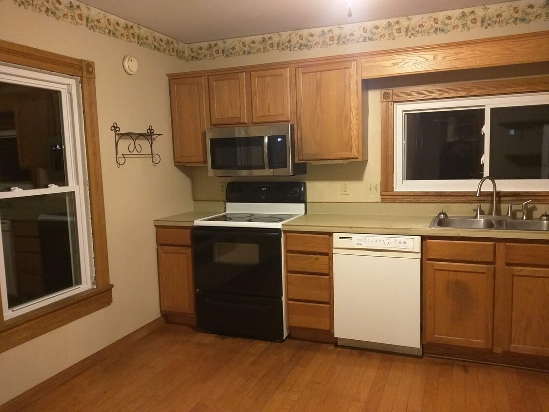 Kitchen - 103 West St