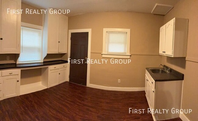 Building Photo - 1513 Wyoming St