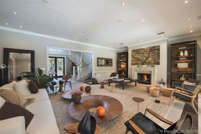 Building Photo - 4850 SW 80th St