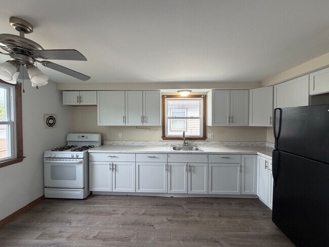 Foto del edificio - 5650A N 97th St