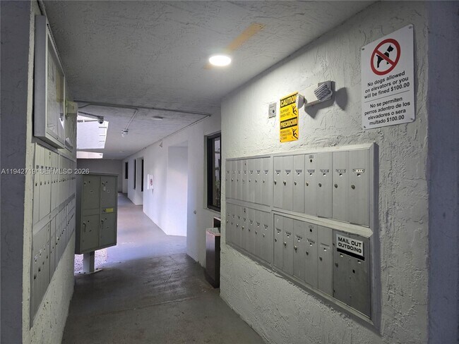 Building Photo - 8215 SW 152nd Ave