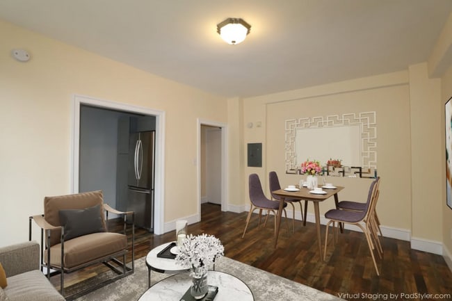 Building Photo - 1457 Park Rd NW