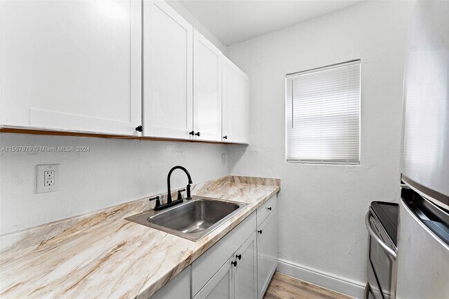 Foto del edificio - 400 NW S River Dr