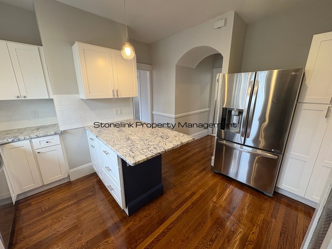 Building Photo - 108-110 Narragansett Street