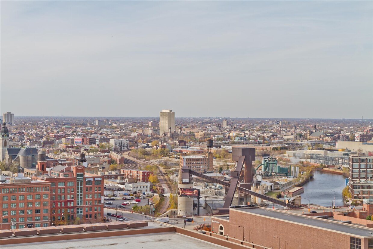 Foto del edificio - 700 N Larrabee St