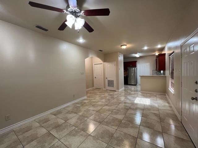 Building Photo - 710 Alta Vista Dr
