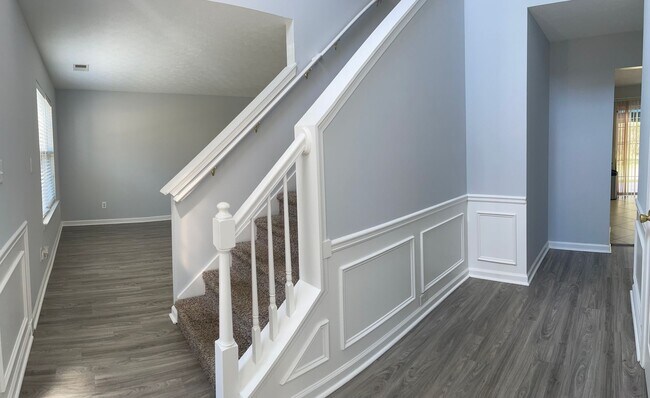 Building Photo - Legacy Park Home - 4 Bed/2.5 Bath Home for...