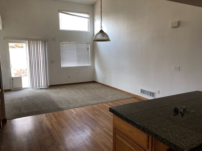 Photo - 3 bedroom with a loft in Sterling Hill!  S...