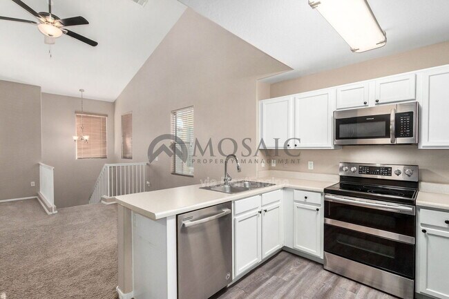 Foto del edificio - 9233 E Neville Ave