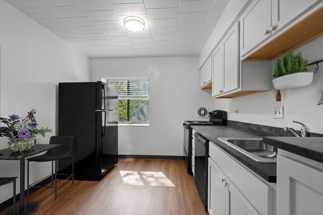 Interior Photo - Edgewood Court Apartments