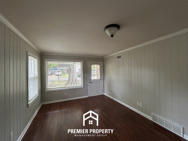 Photo - Charming 3BR Collierville Cottage | Hardwood Floors & Massive Fenced Yard House