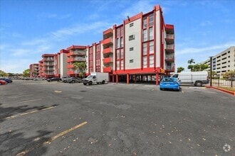 Building Photo - 1750 W 46th St