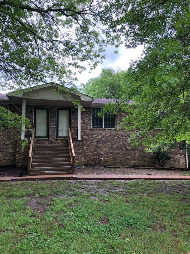 Primary Photo - 3 Bed/ 2 Bath Duplex in Madison