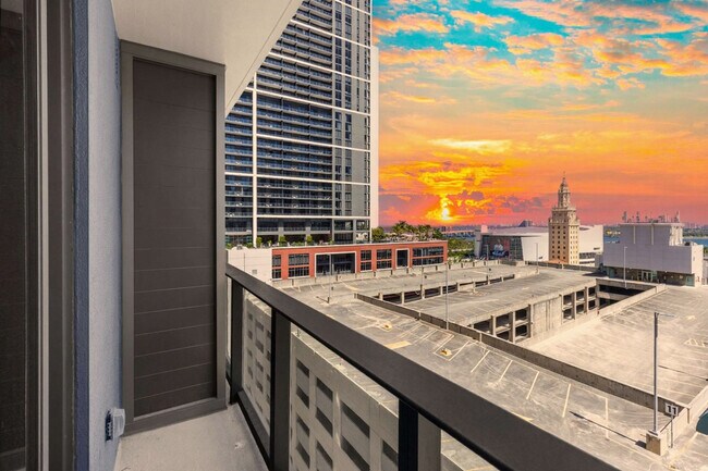 Foto del edificio - 501 NE 1st Ave