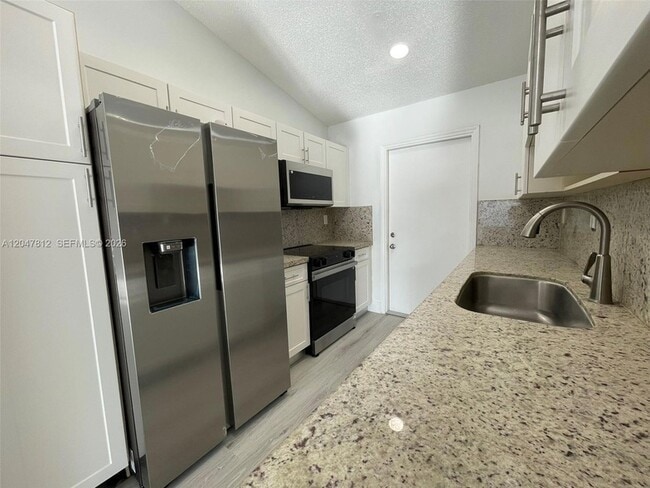 Foto del edificio - 18254 SW 143rd Pl