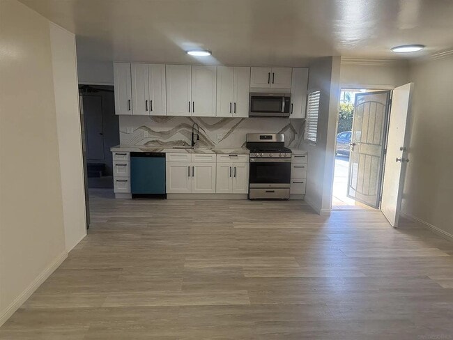 Building Photo - 528 Palomar St