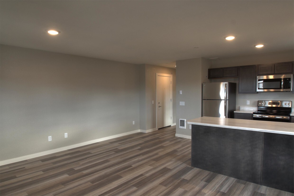 Foto principal - 830 Crestmont Way