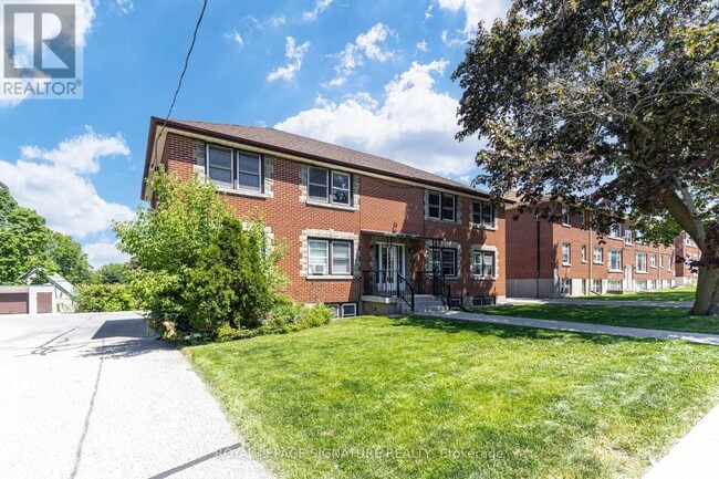 Building Photo - 855 Simcoe St N