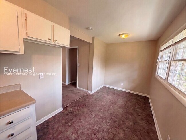 Foto del edificio - 208 Von Dale Dr