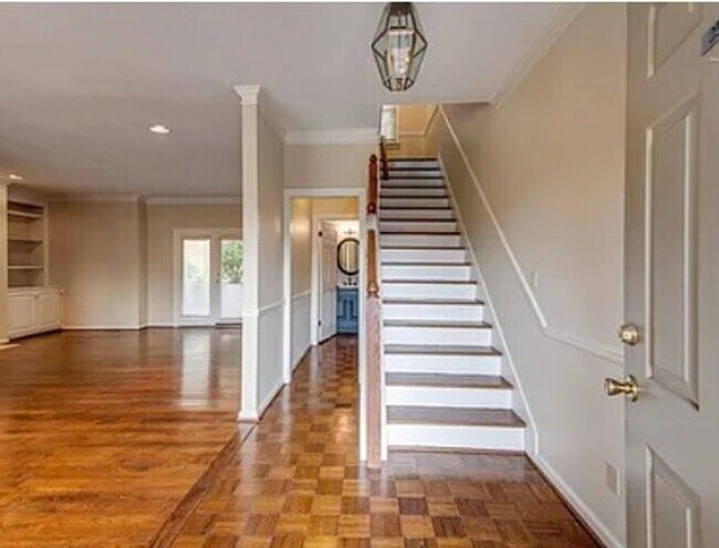 Foto del edificio - 252 Westchase Dr