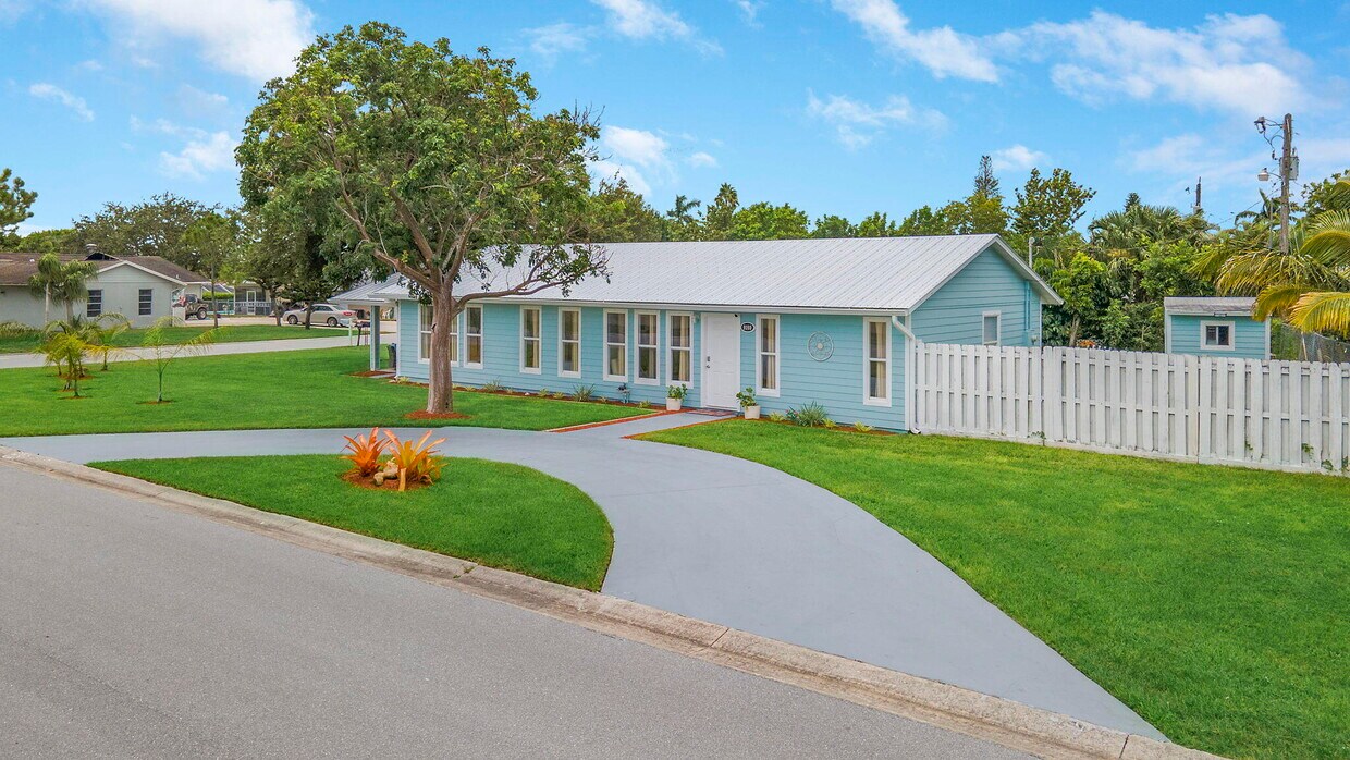 9180 SE Eagle Avenue Hobe Sound Fl 33455 House for Rent in Hobe Sound