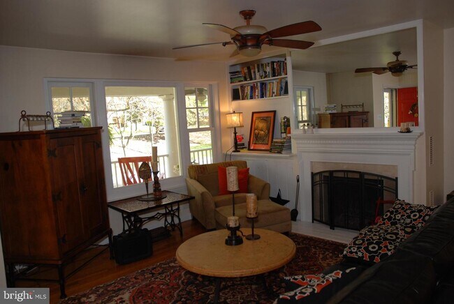 Foto del edificio - 3122 Homewood Pkwy