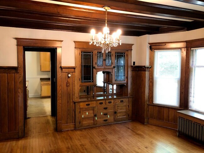 Foto del edificio - 1538 E Irving Pl